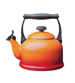 Le Creuset Volcanic  Traditional Kettle £85